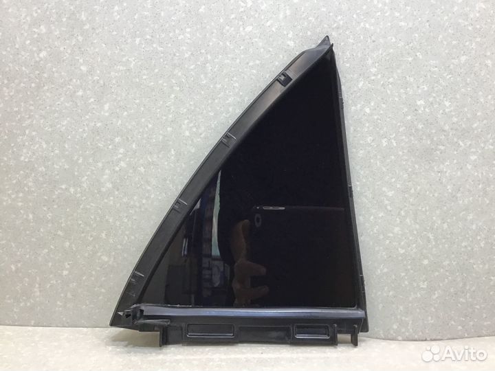 Стекло двери задней левой Toyota Corolla E15 2006