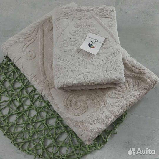 Полотенца новые баня лицо