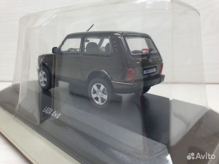 LADA 4x4 (нива) urban 2121 1/43 модель деагостини