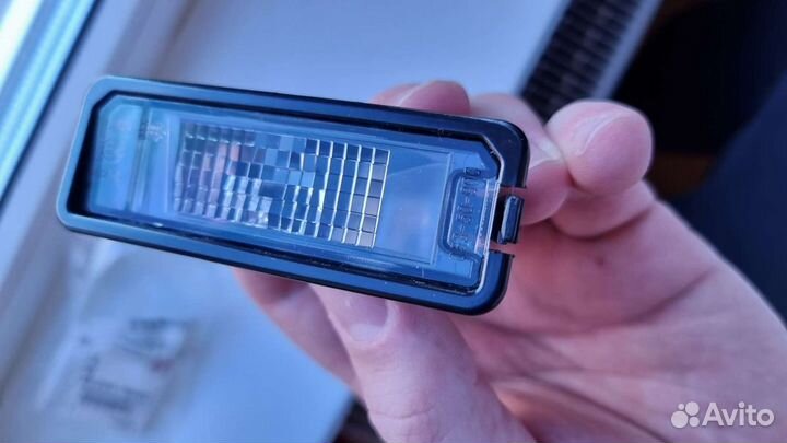 Фонарь подсветки номера vag