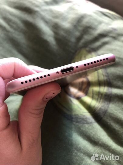 Телефон iPhone 7 plus