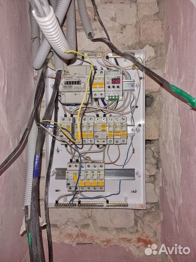 Электромонтажные работы, услуги электрика