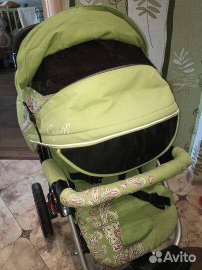 Коляска прогулочная