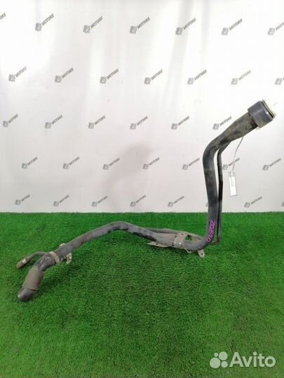 Горловина топливного бака Toyota Wish ZGE20W