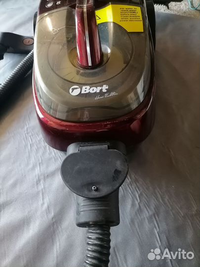 Пылесос с парогенератором