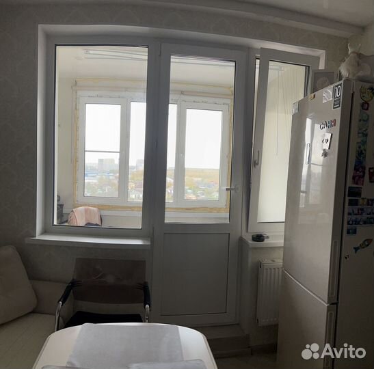 Болконный блок с дверью