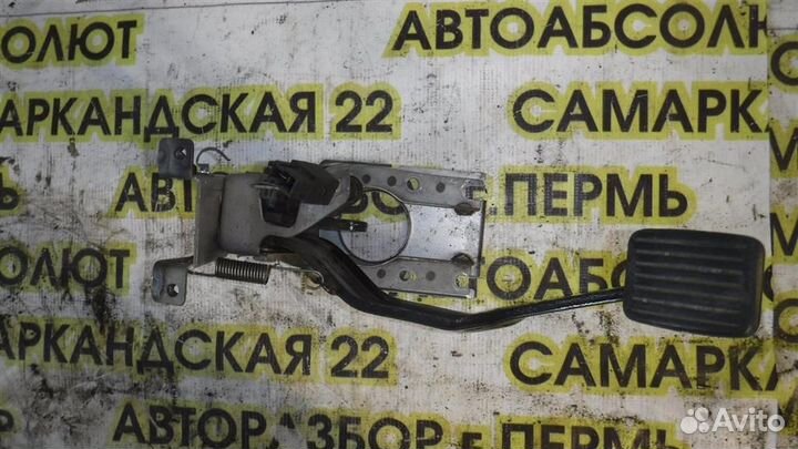 Педаль тормоза Hyundai Getz 2002-2011