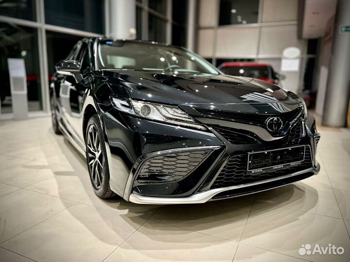 Toyota Camry 2.5 AT, 2023