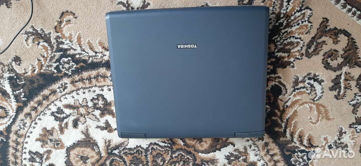 Продам ноутбук на запчасти