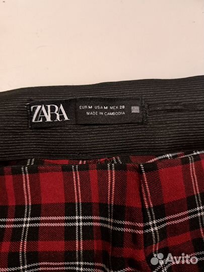 Красные брюки в клетку Zara