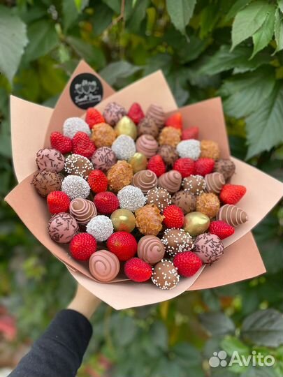 Букеты из клубники в шоколаде /день рождение