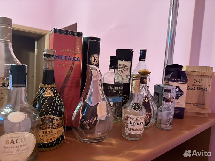 Пустая стеклянная тара(бутылки)