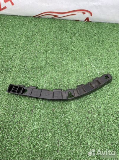 Кронштейн бампера задний левый Kia Sportage SL