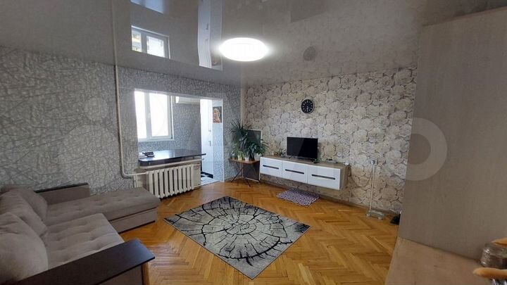 2-к. квартира, 49 м², 9/10 эт.