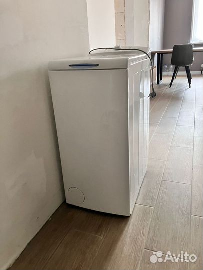 Стиральная машина с вертикальной загрузкой