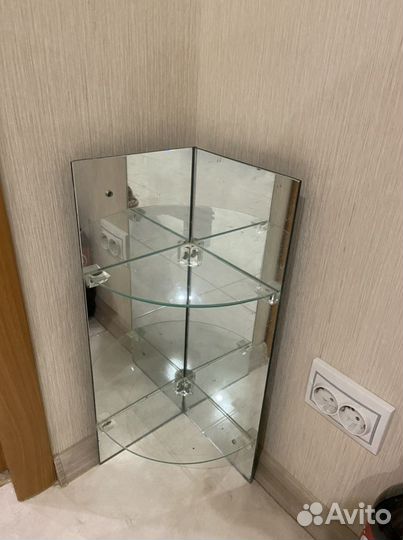 Полка угловая стеклянная