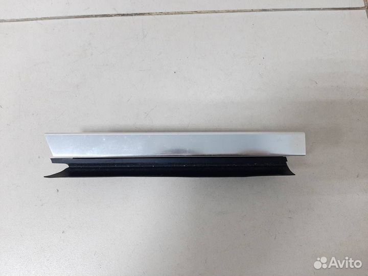Уплотнитель стекла двери BMW 7-Series F01 2008-201