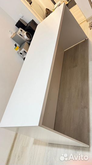 Письменный стол