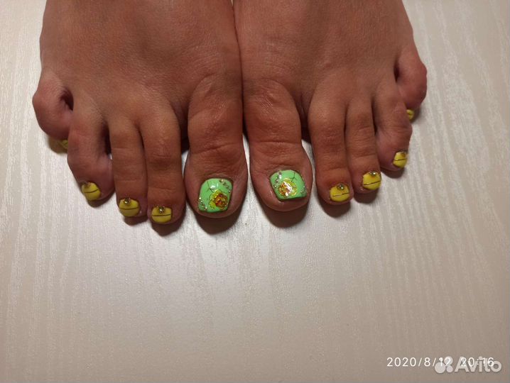 Педикюр женский, мужской, на кресле реклайнере