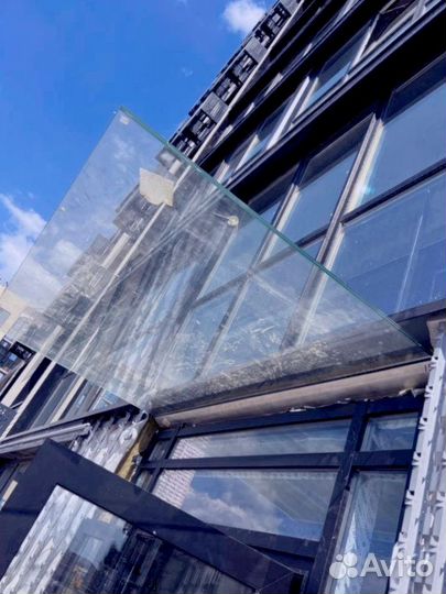 Козырек из стекла