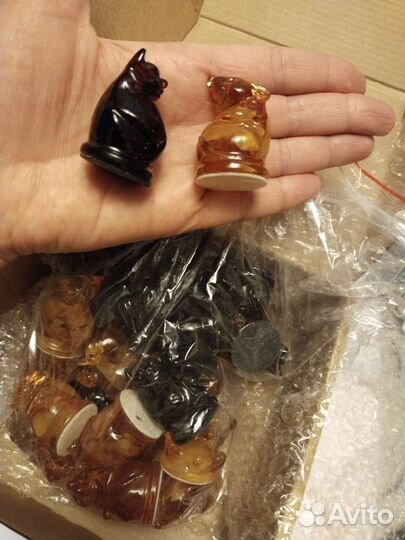 Шашки красивые из янтаря 