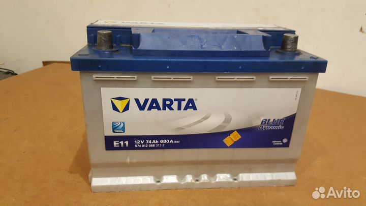 Аккумулятор б/у varta E11 12V, 74Аh, 680А