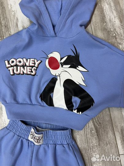 Спортивный костюм