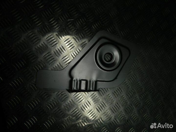 Под домкратник передний левый Ваз 2110