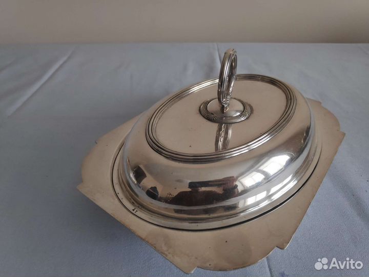 Блюдо овальное с крышкой. Англия