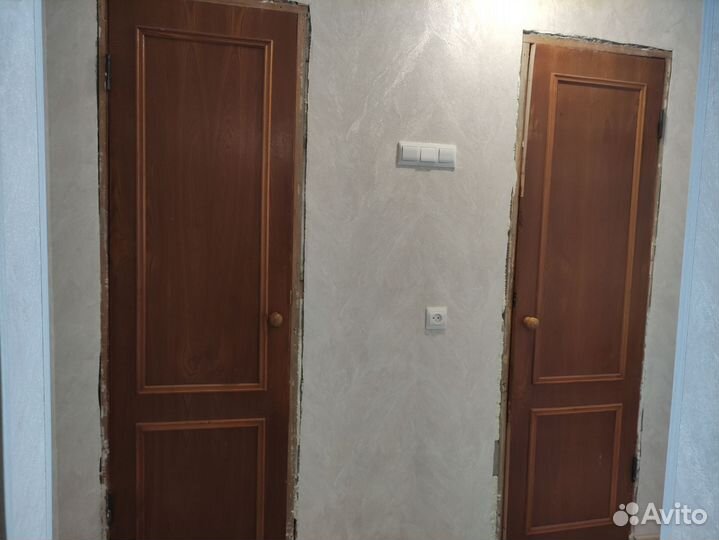 Деревянные двери бу с коробкой