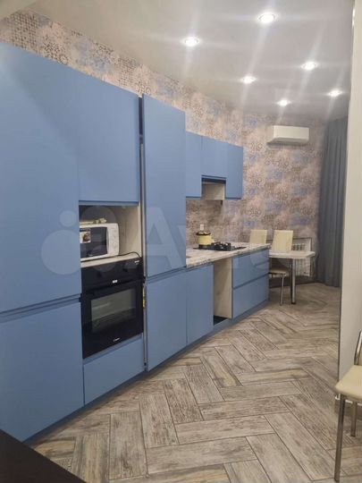 2-к. квартира, 45 м², 6/10 эт.
