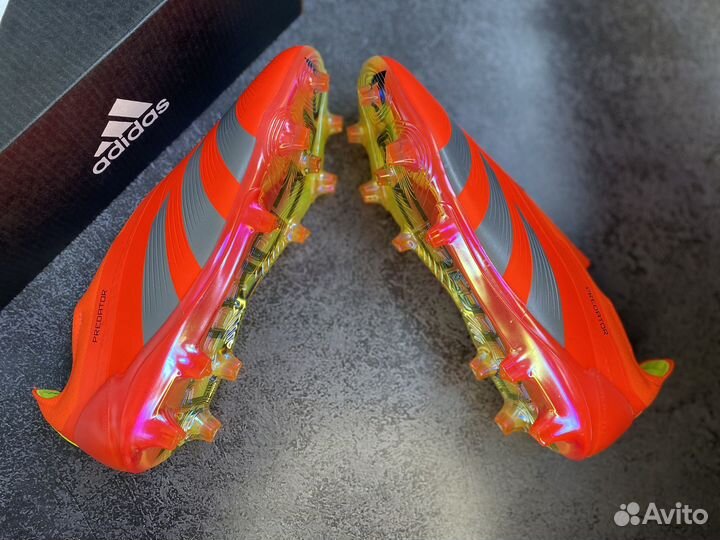 Футбольные бутсы Adidas Predator Elite Laceless FG