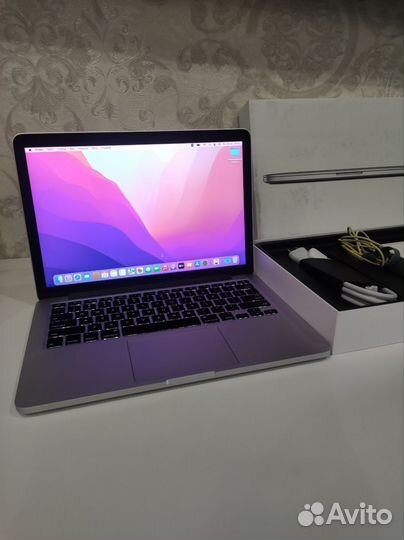 Apple MacBook Pro 13 полный комплект