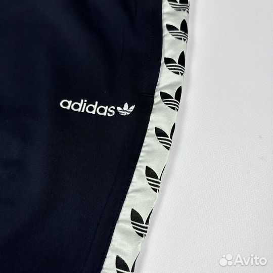 Спортивные штаны Adidas