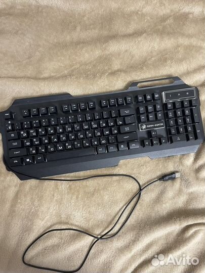 Игровая клавиатура с подсветкой