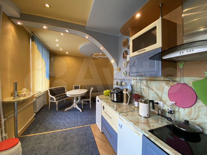 3-к. квартира, 73,7 м², 2/4 эт.