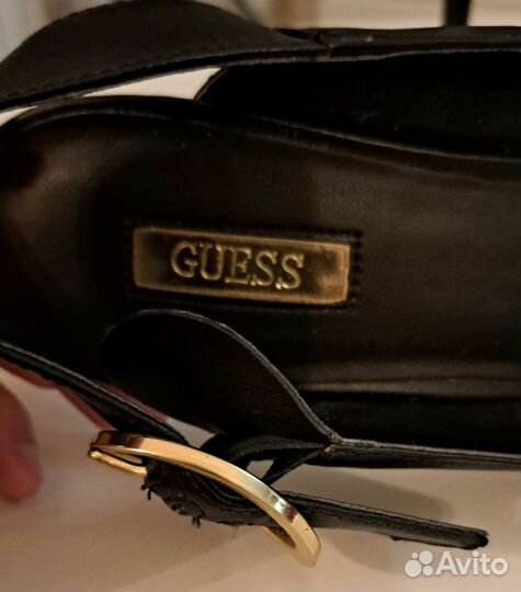 Босоножки guess