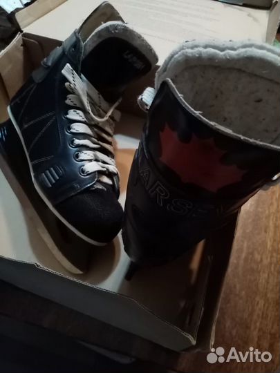 Коньки хокейные