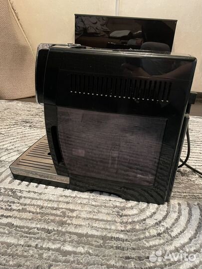 Кофемашина Delongi Dinamica