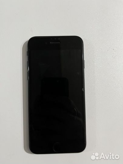 iPhone SE, 64 ГБ