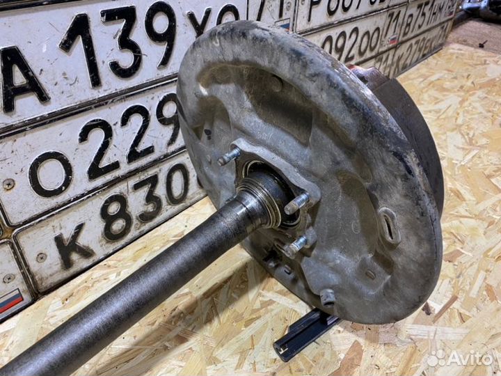 Полуось правая Hyundai H-1 D4BH 2009