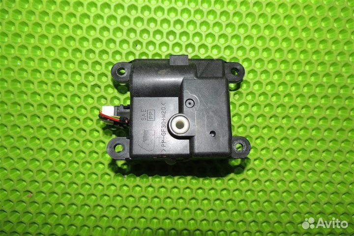 Сервопривод заслонки печки Nissan Bluebird Sylphy