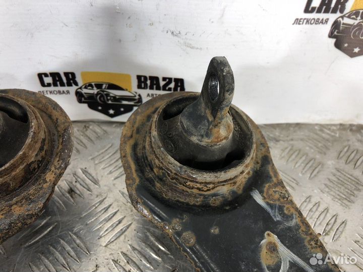 Рычаги подвески задние продольные Kia Magentis