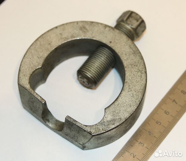 Съемник рулевых тяг и шаровых опор