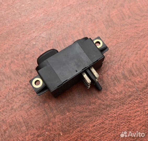 Кнопка управления рулевой колонкой Audi А8 Д2