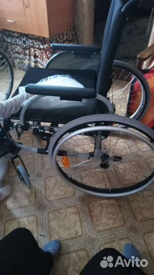 Коляска инвалидная