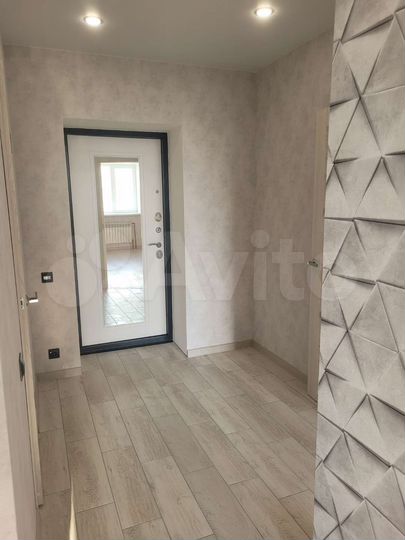 1-к. квартира, 37 м², 7/14 эт.