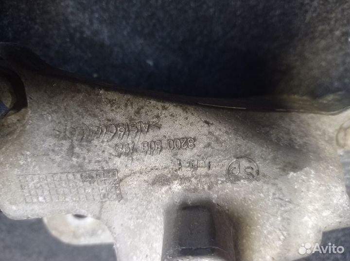 Кронштейн МКПП рено дастер