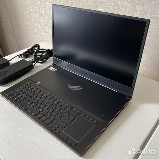 Ноутбук игровой asus ROG Zephyrus S17