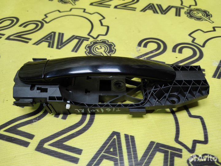 Ручка двери внешняя задняя левая Volkswagen Tiguan